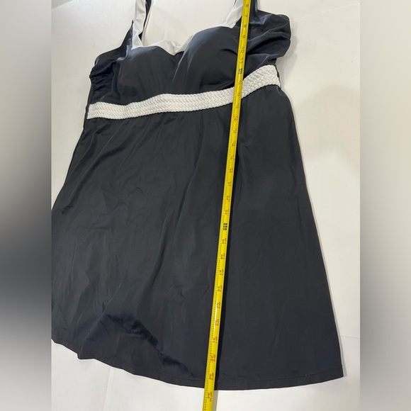 Elegant Black Swim Top - Picture 9 of 15